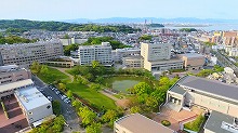 学校